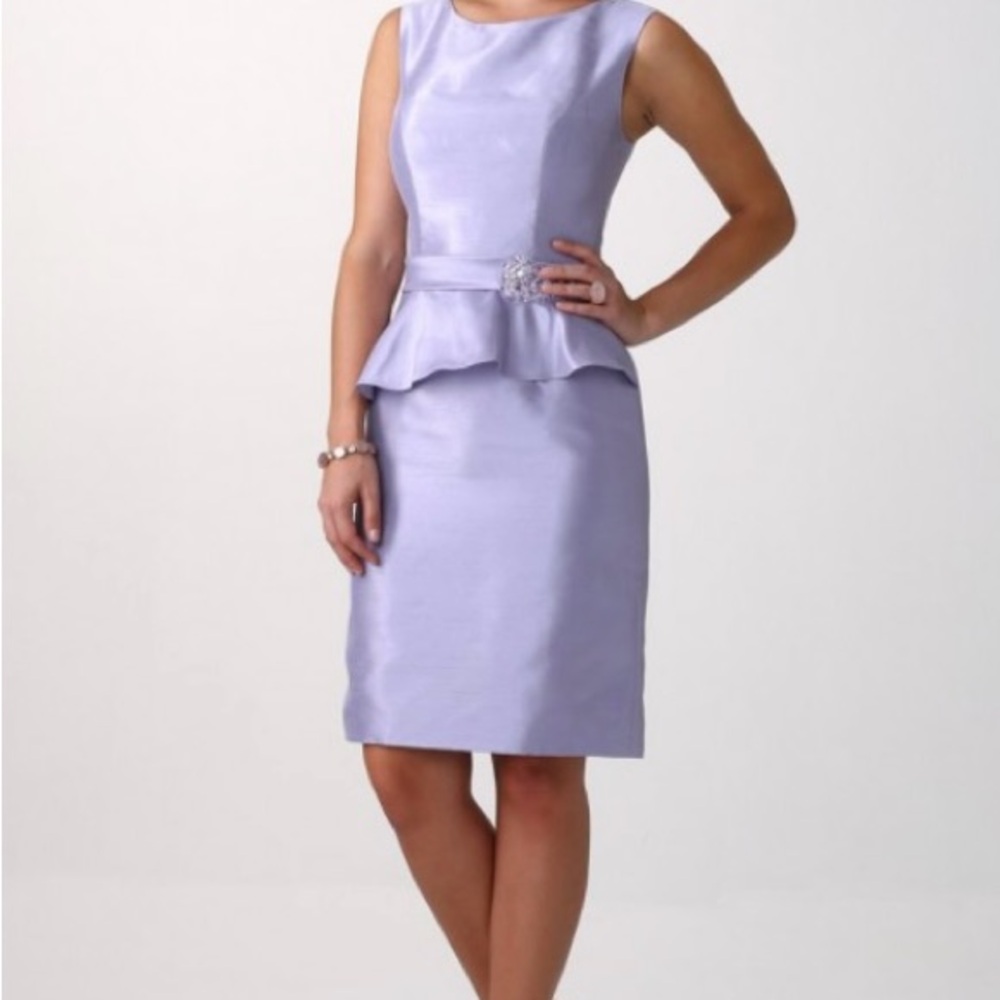 NWT Orchid color dress by Venus. Size 8